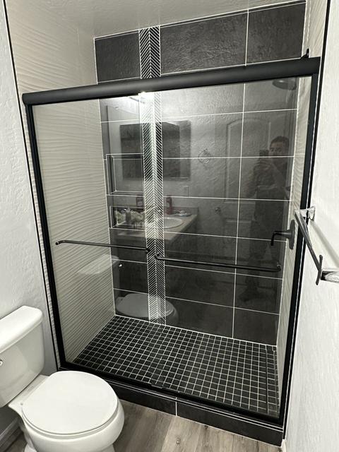 Framed bypass slider · Matte black